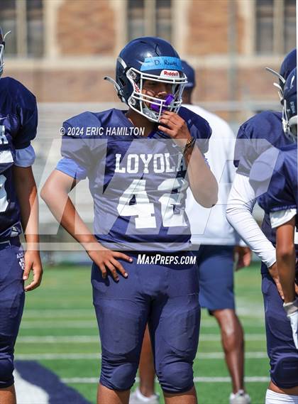 Thumbnail 2 in Loyola (Blue White Scrimmage) photogallery.