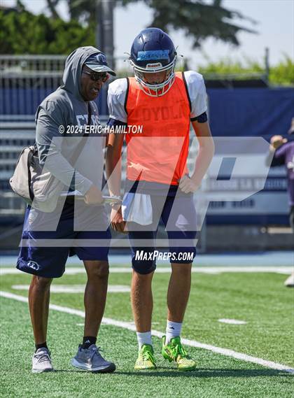 Thumbnail 3 in Loyola (Blue White Scrimmage) photogallery.