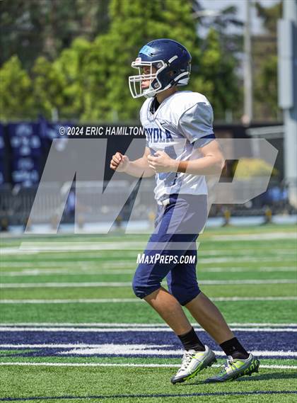 Thumbnail 3 in Loyola (Blue White Scrimmage) photogallery.