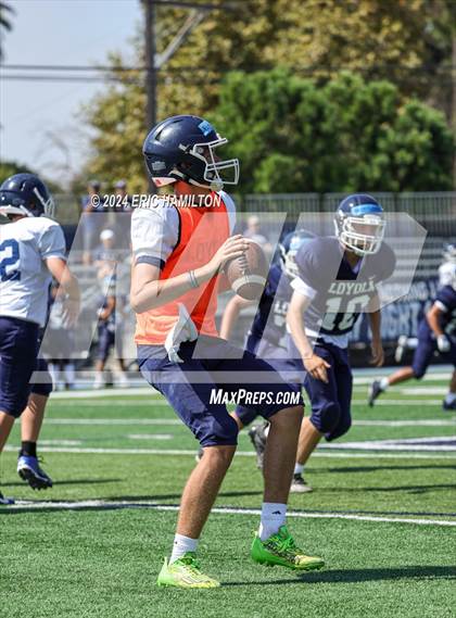 Thumbnail 1 in Loyola (Blue White Scrimmage) photogallery.