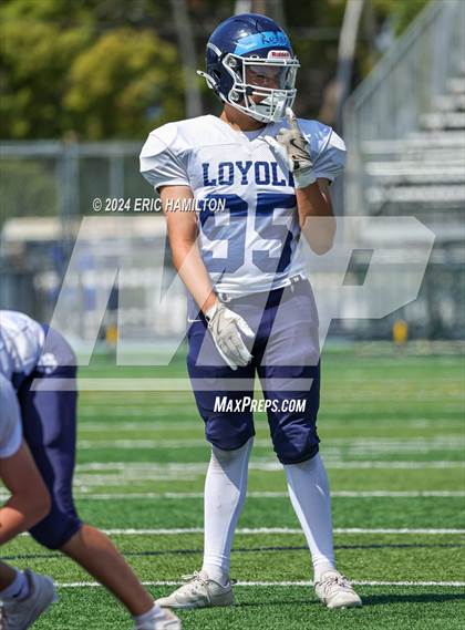 Thumbnail 3 in Loyola (Blue White Scrimmage) photogallery.