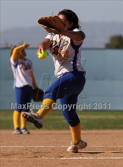Thumbnail 3 in Franklin vs. Poly (CIF LACS Invitational Final) photogallery.