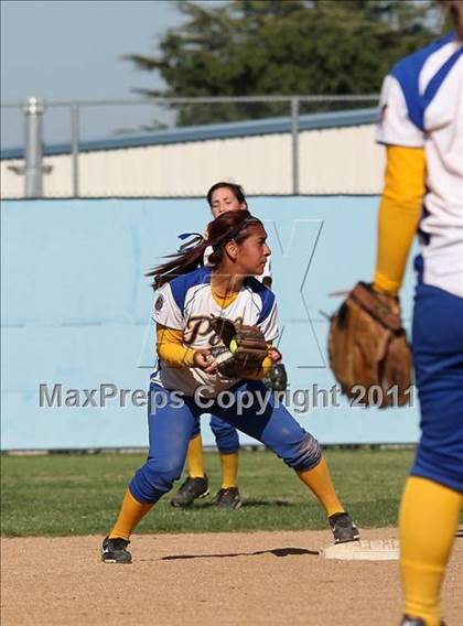 Thumbnail 3 in Franklin vs. Poly (CIF LACS Invitational Final) photogallery.