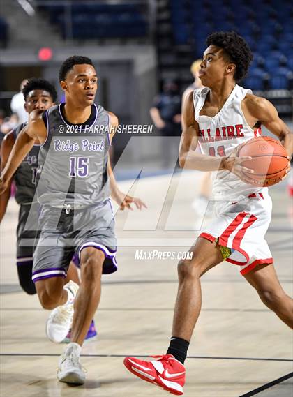 Thumbnail 3 in Bellaire v Ridge Point (UIL 6A Area Playoff) photogallery.