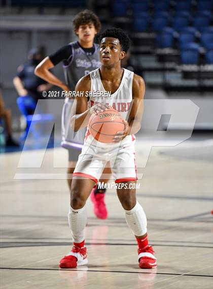 Thumbnail 3 in Bellaire v Ridge Point (UIL 6A Area Playoff) photogallery.