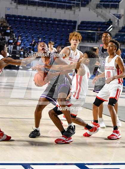 Thumbnail 2 in Bellaire v Ridge Point (UIL 6A Area Playoff) photogallery.