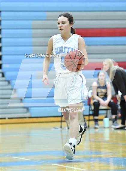 Thumbnail 2 in Sullivan Central @ Sullivan South photogallery.