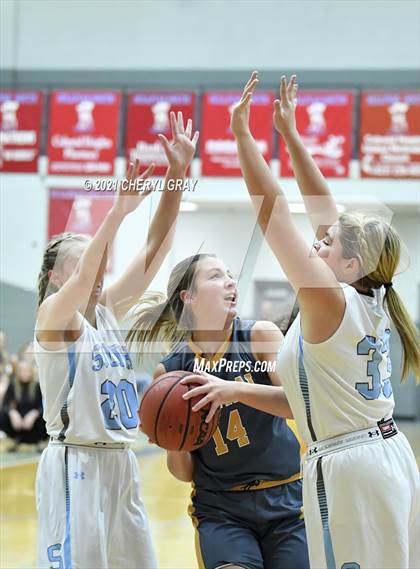 Thumbnail 3 in Sullivan Central @ Sullivan South photogallery.