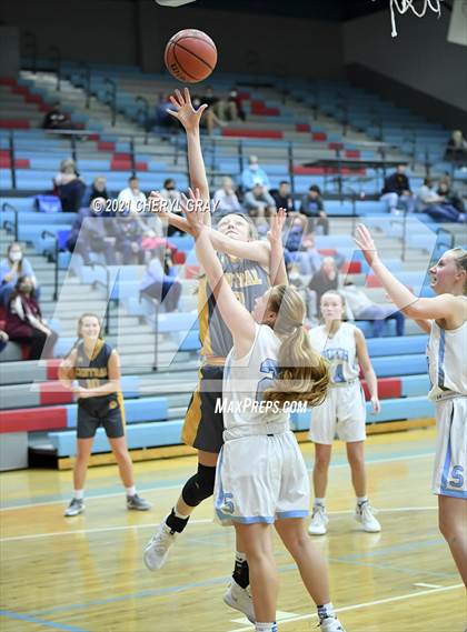 Thumbnail 3 in Sullivan Central @ Sullivan South photogallery.