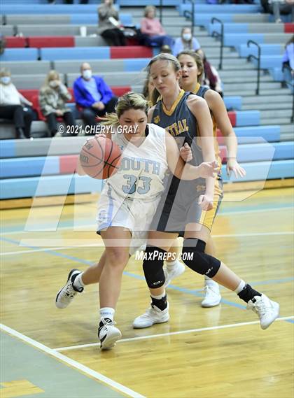 Thumbnail 3 in Sullivan Central @ Sullivan South photogallery.