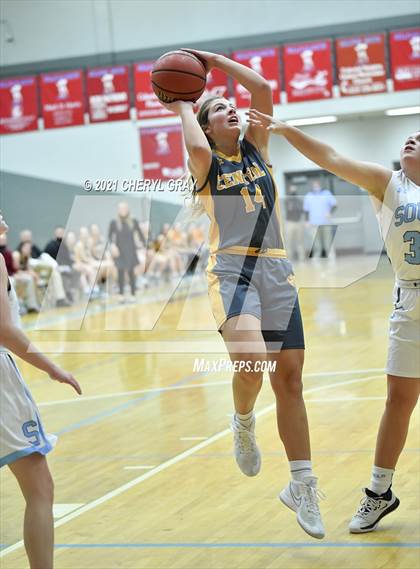 Thumbnail 2 in Sullivan Central @ Sullivan South photogallery.