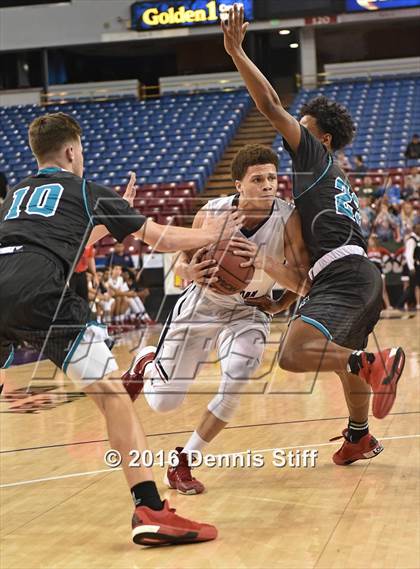 Thumbnail 3 in Sheldon vs. Modesto Christian (CIF SJS D1 Semifinal) photogallery.