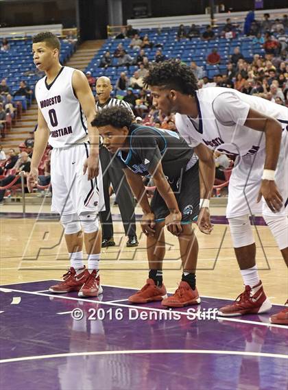 Thumbnail 2 in Sheldon vs. Modesto Christian (CIF SJS D1 Semifinal) photogallery.