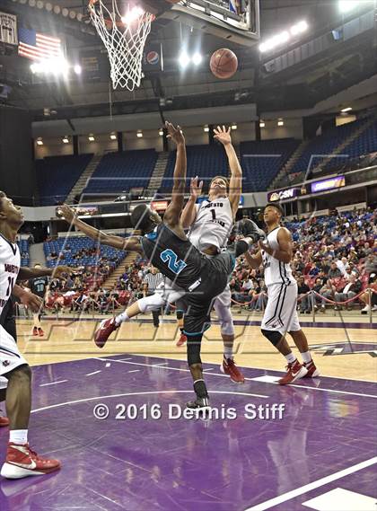 Thumbnail 1 in Sheldon vs. Modesto Christian (CIF SJS D1 Semifinal) photogallery.