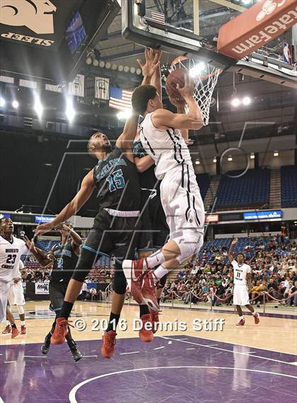 Thumbnail 3 in Sheldon vs. Modesto Christian (CIF SJS D1 Semifinal) photogallery.