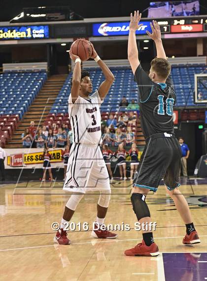 Thumbnail 3 in Sheldon vs. Modesto Christian (CIF SJS D1 Semifinal) photogallery.
