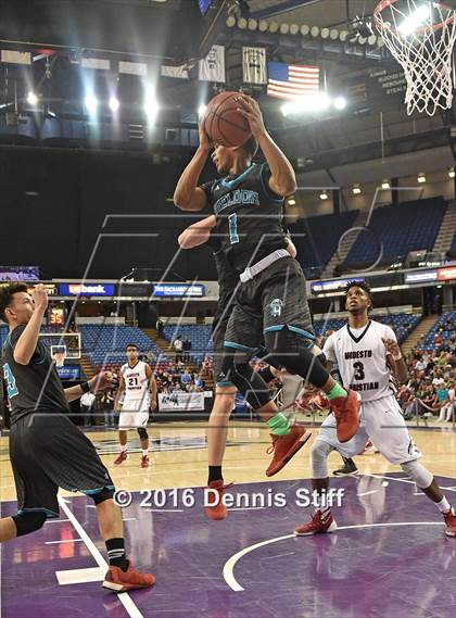 Thumbnail 3 in Sheldon vs. Modesto Christian (CIF SJS D1 Semifinal) photogallery.