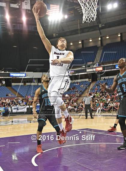 Thumbnail 1 in Sheldon vs. Modesto Christian (CIF SJS D1 Semifinal) photogallery.