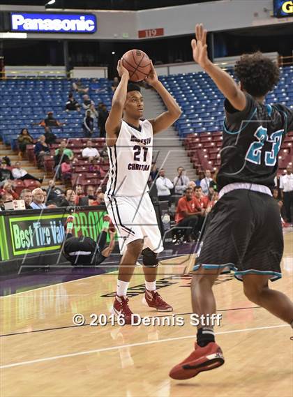 Thumbnail 1 in Sheldon vs. Modesto Christian (CIF SJS D1 Semifinal) photogallery.