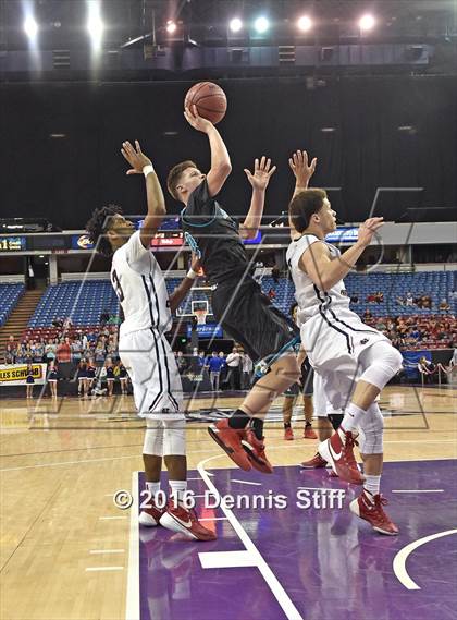 Thumbnail 3 in Sheldon vs. Modesto Christian (CIF SJS D1 Semifinal) photogallery.