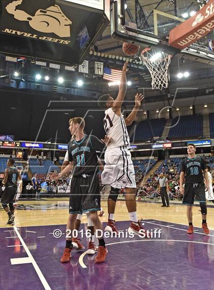 Thumbnail 2 in Sheldon vs. Modesto Christian (CIF SJS D1 Semifinal) photogallery.