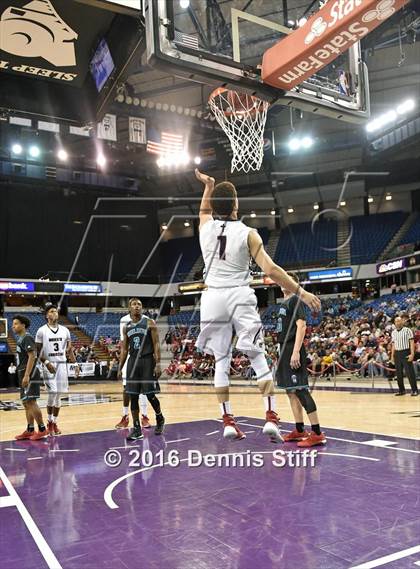 Thumbnail 2 in Sheldon vs. Modesto Christian (CIF SJS D1 Semifinal) photogallery.