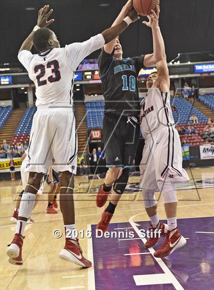 Thumbnail 1 in Sheldon vs. Modesto Christian (CIF SJS D1 Semifinal) photogallery.
