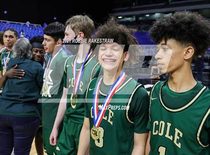 Thumbnail 1 in Tatum vs. Cole (UIL 3A State Championship) photogallery.