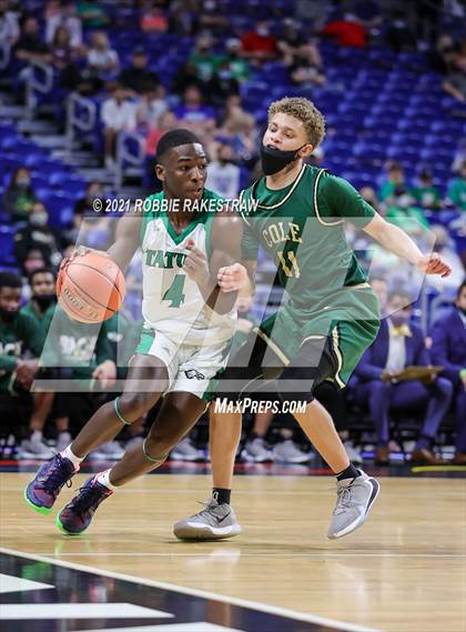 Thumbnail 2 in Tatum vs. Cole (UIL 3A State Championship) photogallery.