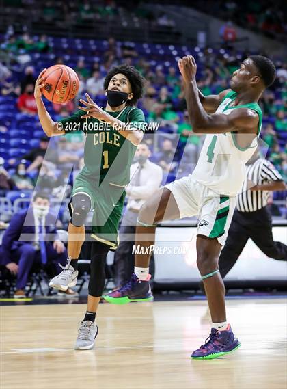 Thumbnail 2 in Tatum vs. Cole (UIL 3A State Championship) photogallery.