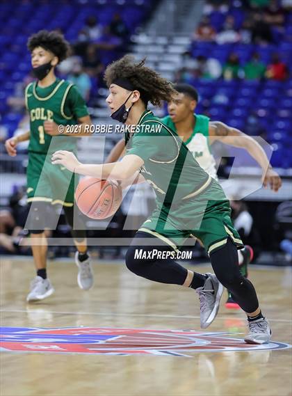 Thumbnail 3 in Tatum vs. Cole (UIL 3A State Championship) photogallery.