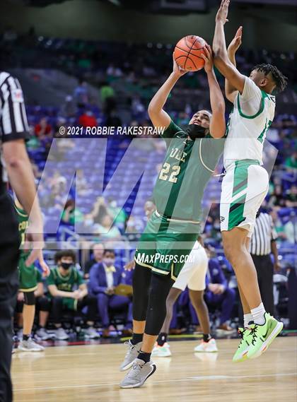 Thumbnail 1 in Tatum vs. Cole (UIL 3A State Championship) photogallery.