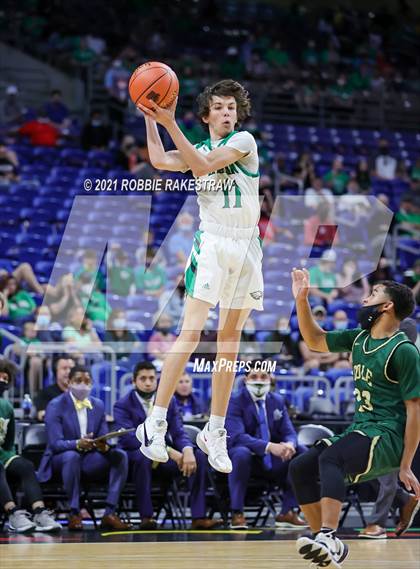 Thumbnail 2 in Tatum vs. Cole (UIL 3A State Championship) photogallery.