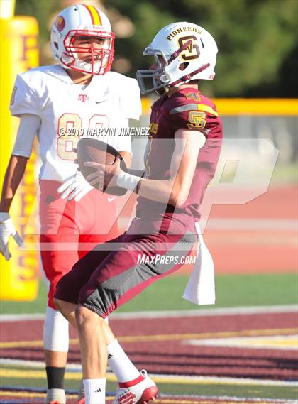 Thumbnail 2 in Taft @ Simi Valley photogallery.