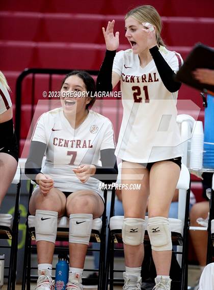 Thumbnail 3 in Timber Creek vs Keller Central photogallery.