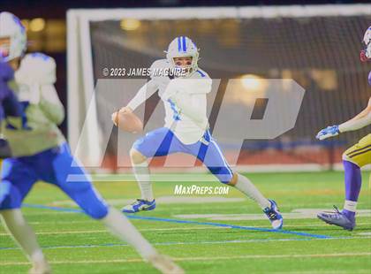 Thumbnail 3 in Port Washington vs. Massapequa photogallery.