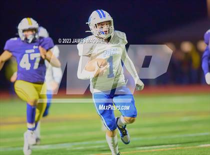 Thumbnail 3 in Port Washington vs. Massapequa photogallery.