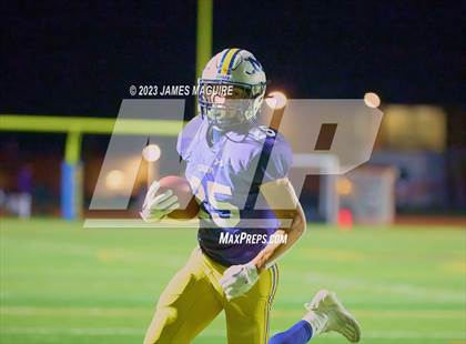 Thumbnail 3 in Port Washington vs. Massapequa photogallery.