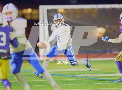 Thumbnail 2 in Port Washington vs. Massapequa photogallery.