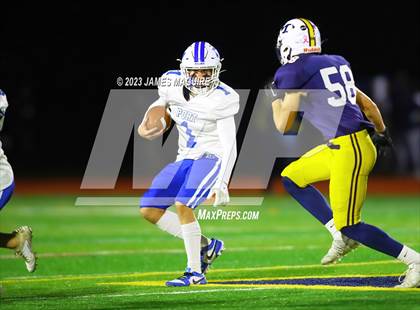 Thumbnail 2 in Port Washington vs. Massapequa photogallery.