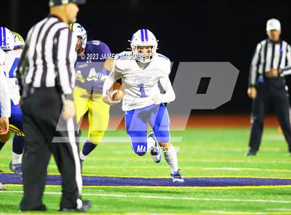 Thumbnail 2 in Port Washington vs. Massapequa photogallery.