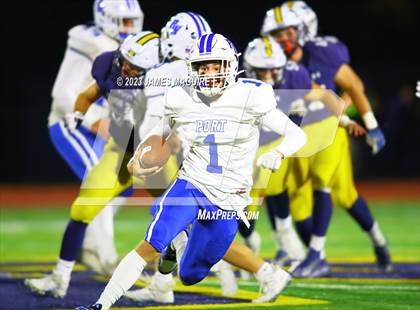 Thumbnail 2 in Port Washington vs. Massapequa photogallery.