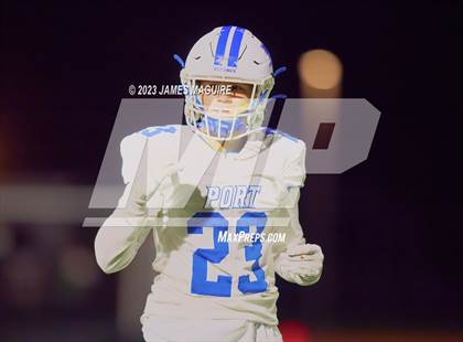 Thumbnail 3 in Port Washington vs. Massapequa photogallery.