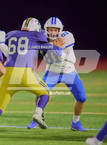 Thumbnail 2 in Port Washington vs. Massapequa photogallery.