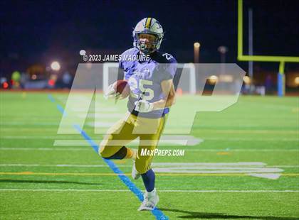 Thumbnail 3 in Port Washington vs. Massapequa photogallery.