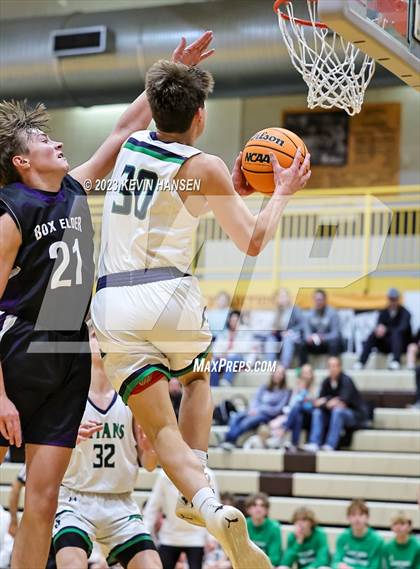 Thumbnail 1 in Box Elder vs. Syracuse photogallery.