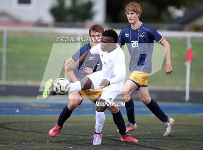 Thumbnail 1 in Borah @ Meridian photogallery.