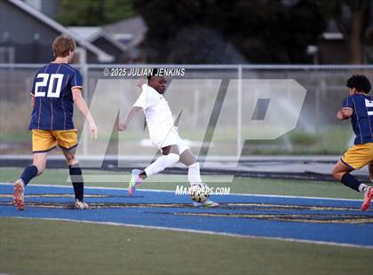 Thumbnail 2 in Borah @ Meridian photogallery.