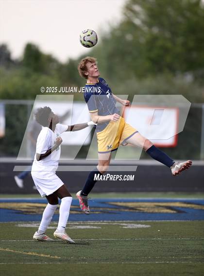 Thumbnail 2 in Borah @ Meridian photogallery.