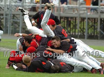 Thumbnail 1 in Xavier vs. Pomperaug (CIAC Class LL Final) photogallery.